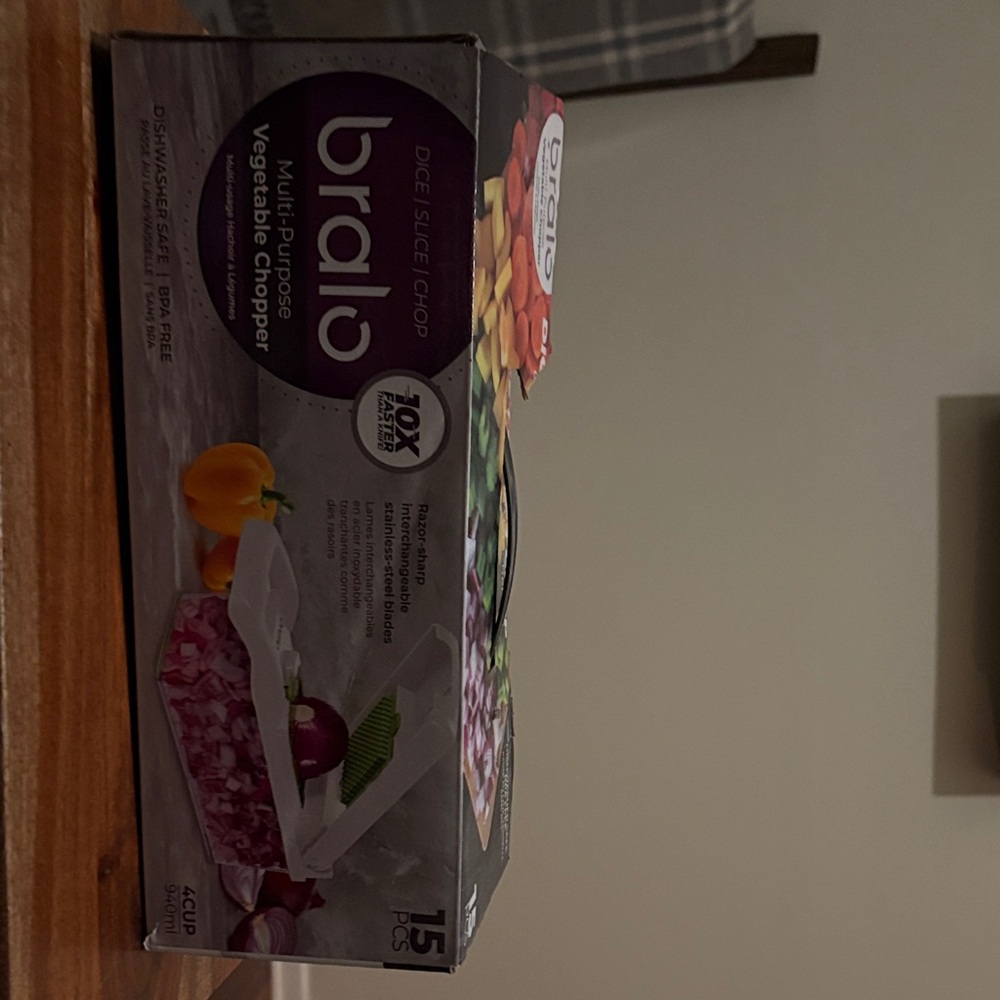 Vegetable Chopper - White and Purple